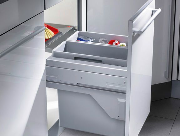 d6c31abd-17a8-11e7-8226-002590aecc74-1