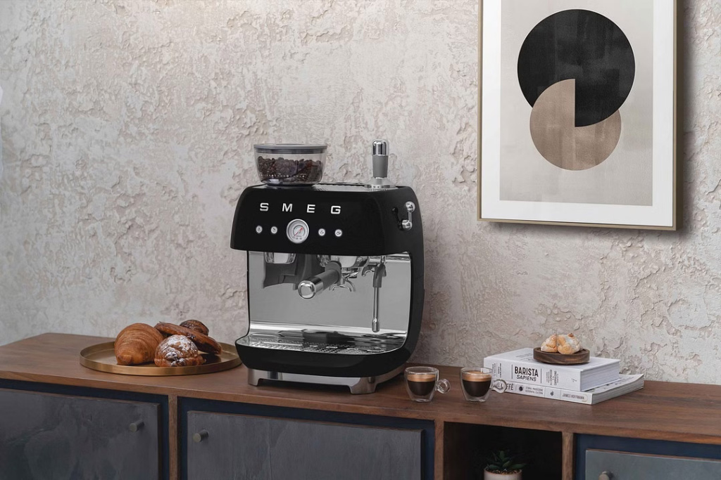 SMEG-EGF03_01.jpg