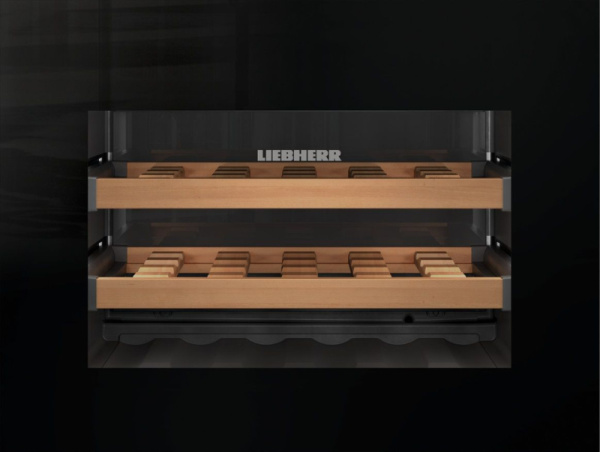 5e2d5147-5697-11e7-8233-002590aecc74-1