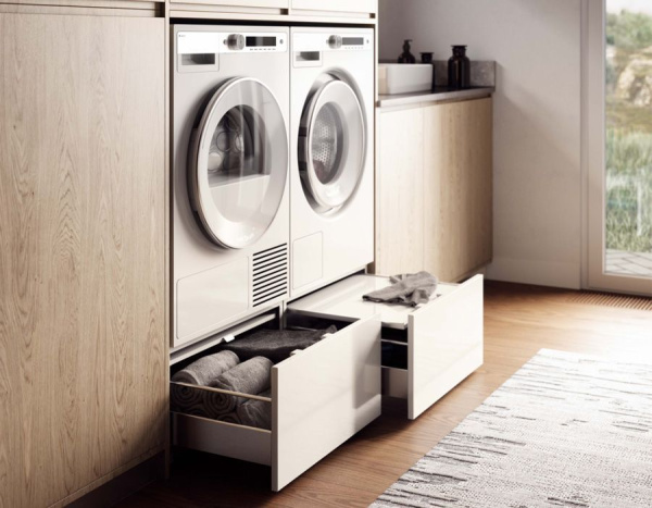 dcb73037-6ee4-11e8-825a-002590aecc74-4