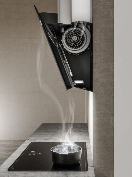 b0b95611-60bd-11eb-811d-001d60bde2ae-2