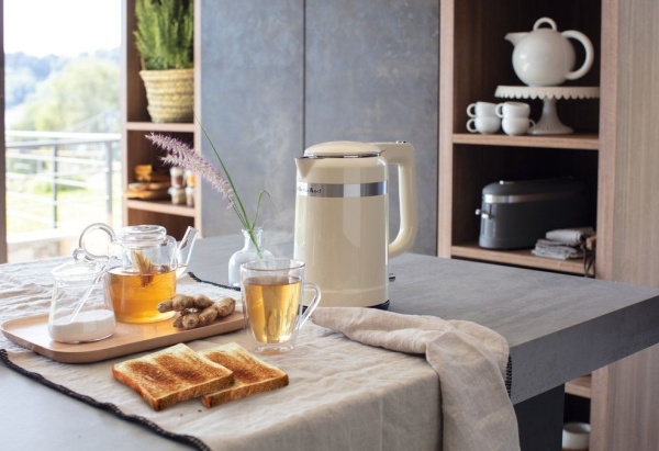 55839c84-02c9-11e9-8270-002590aecc74-3